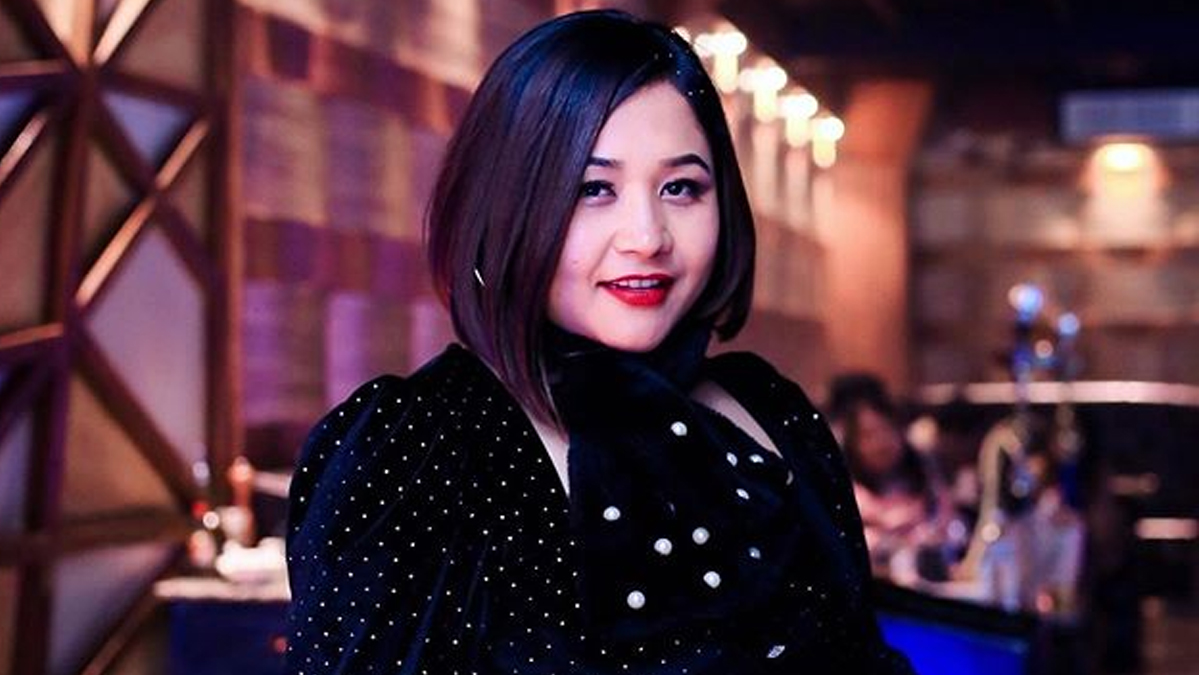 गायिका आस्थालाई अमेरिकाको अध्यागमनले किन नेपाल फिर्ता पठायाे?